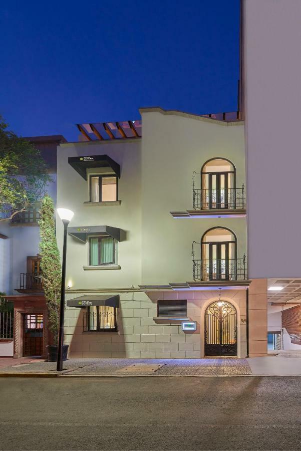 Wyndham Garden Mexico Reforma Hotel Екстериор снимка
